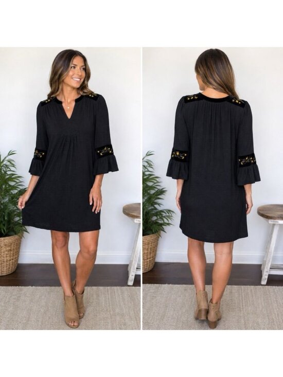 Cupio Dresses & Skirts - Cupio Women’s Small Black Embroidered Bell Sleeve Tunic Dress Boho Viscose